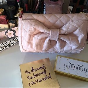 Beautiful handbag never used